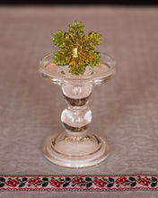 Charger l&#39;image dans la galerie, Bougie &quot;Flocon de neige&quot;
