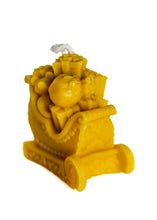 Charger l&#39;image dans la galerie, Bougie &quot;Le Traîneau du Père Noel&quot;
